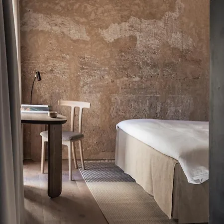 Nobis Palma, A Member Of Design